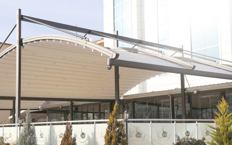 Sekoya parasol pergola